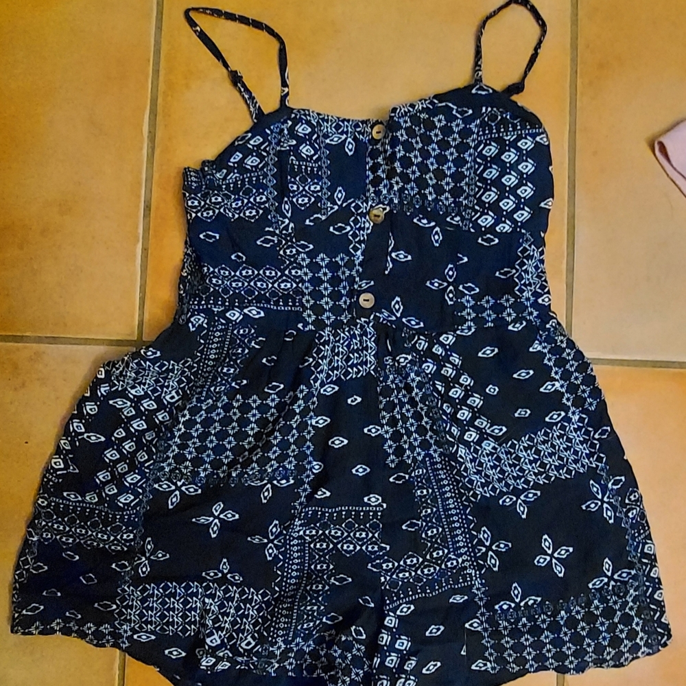 Romper - Picture 2 of 2